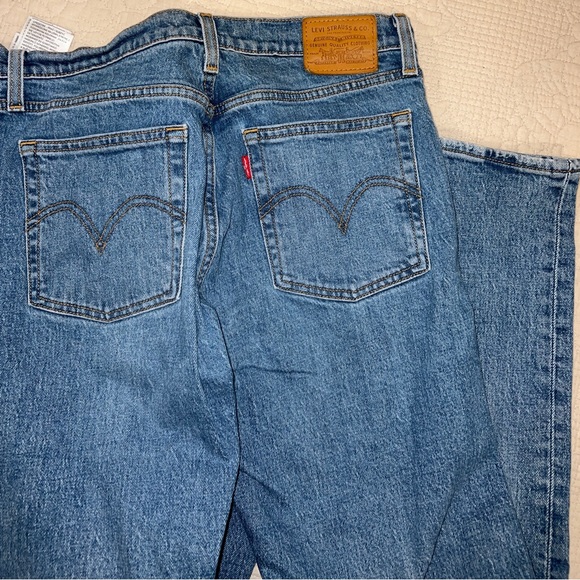 Levi’s wedgie jeans size 28 - Picture 1 of 3